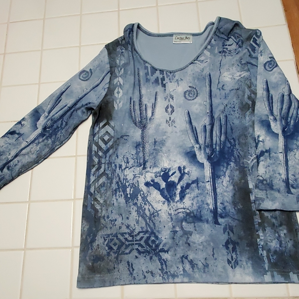 Long sleeved tshirt